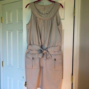 Sleeveless summer dress with scoop neck